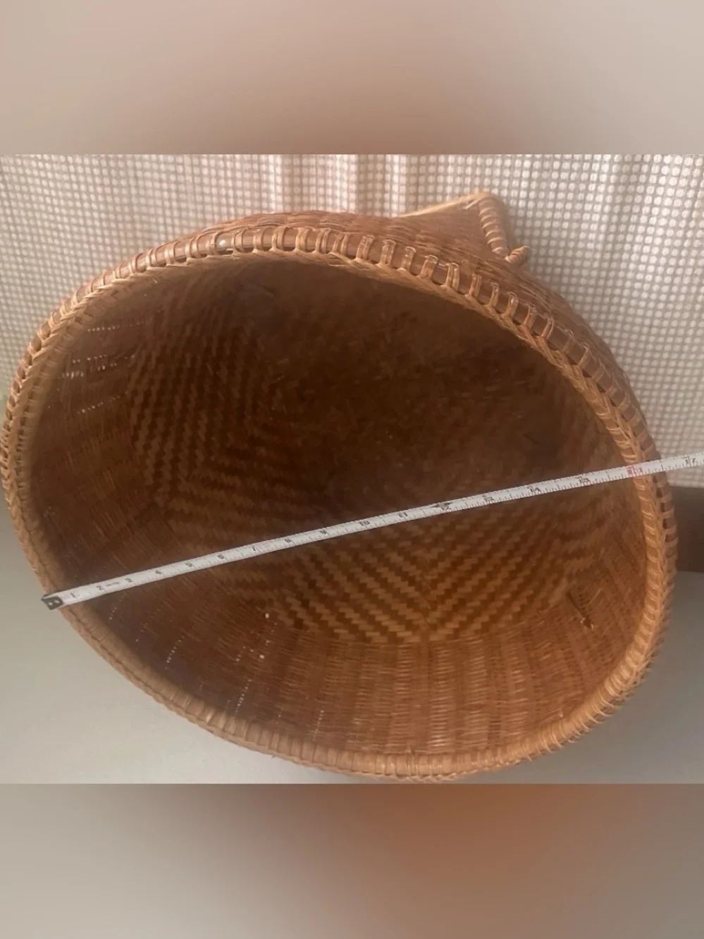 Artisan striking large